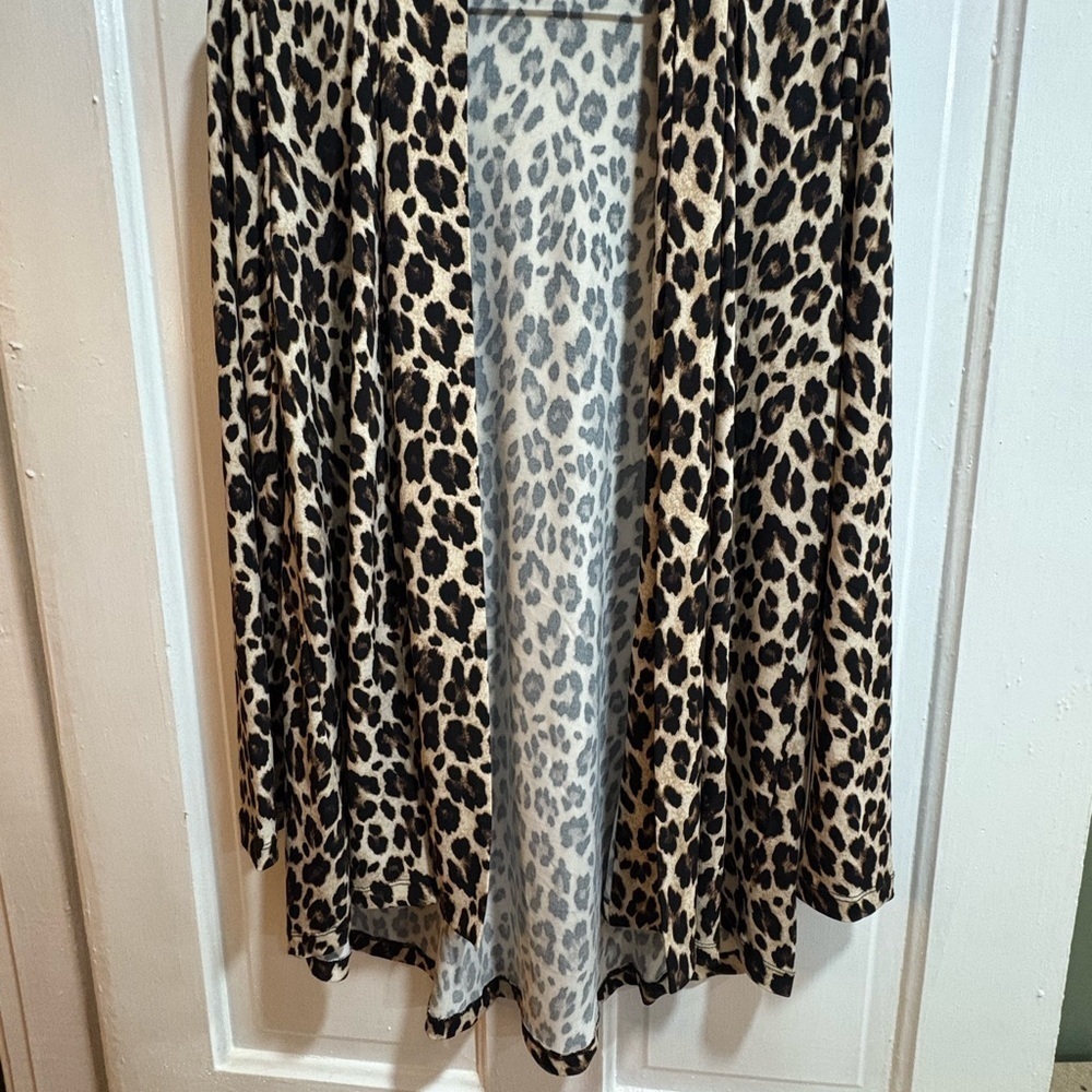 Vince Camuto Animal Print Cardigan​